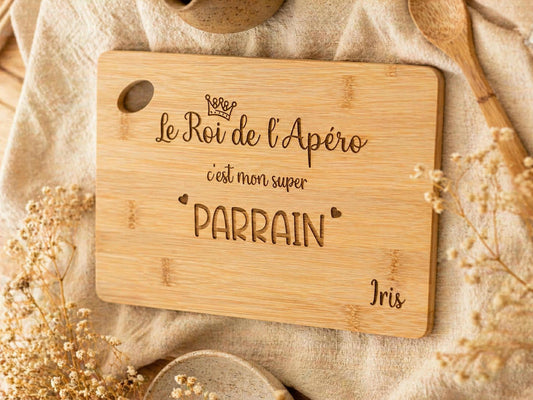 Planche à découper en bambou gravée - Le roi de l'apéro | Personnalisée